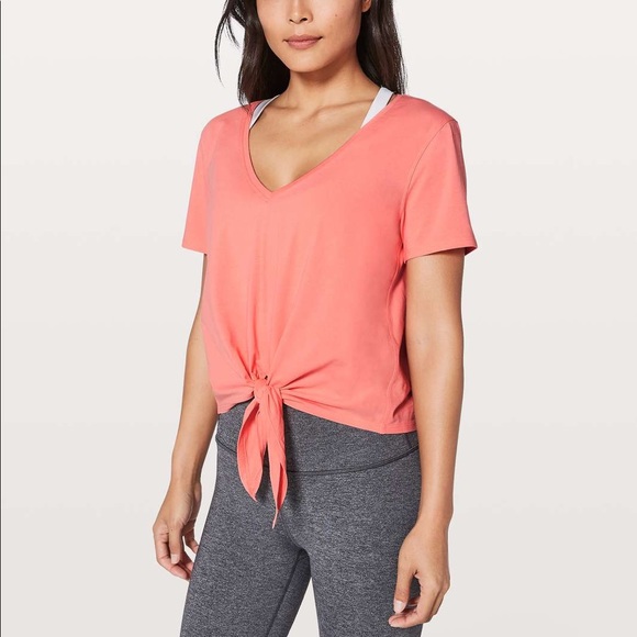lululemon athletica Tops - 🍋 Lulu lemon 🍋 knot gonna fly t-shirt